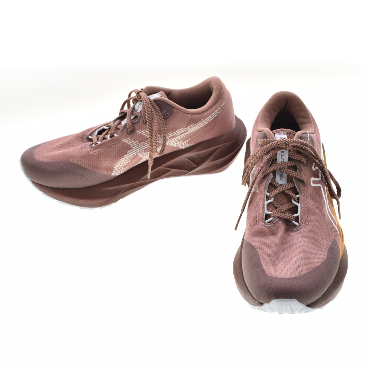 ASICS 1012B911 NOVABLAST 5 TR