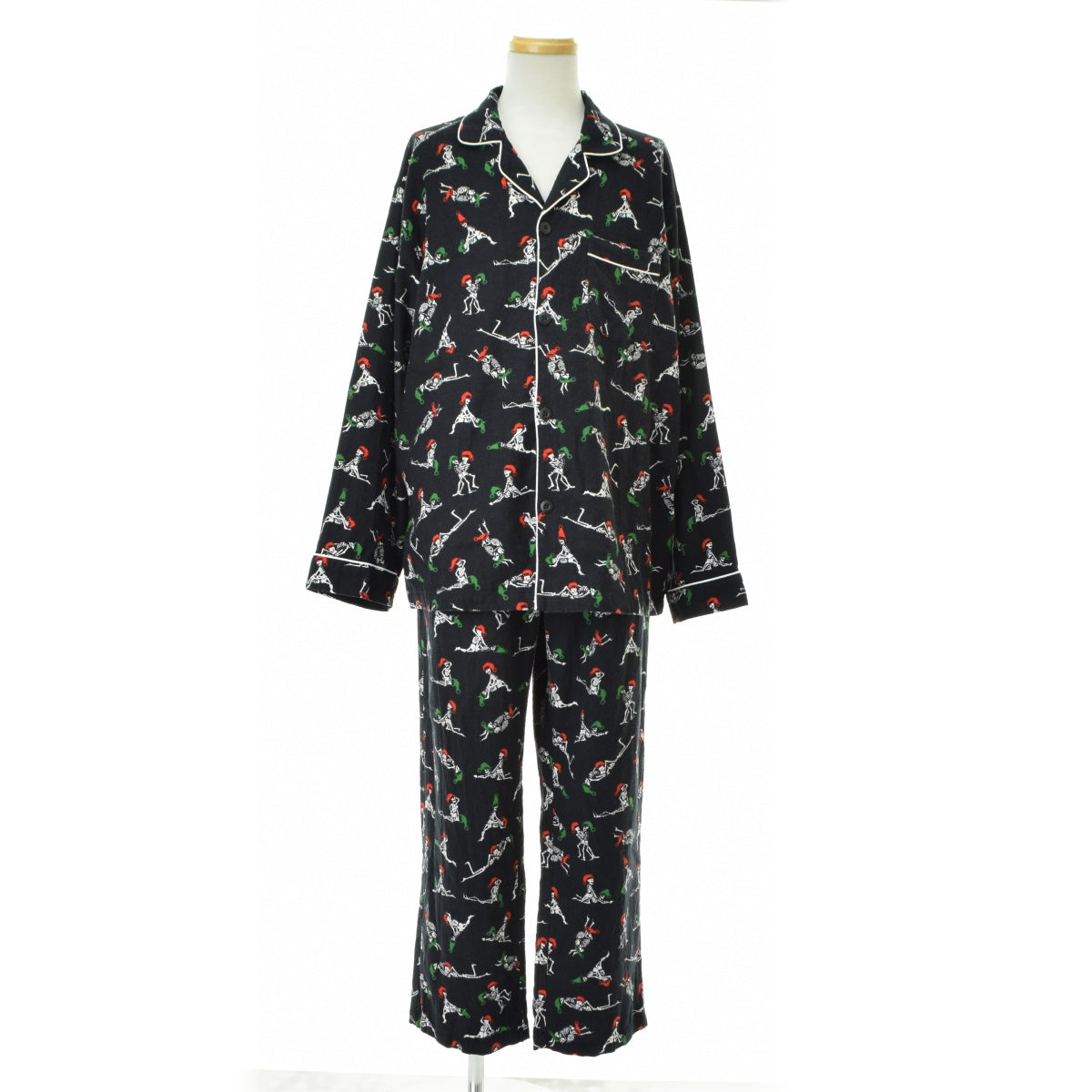 SUPREME 25AW Hanes Holiday Pajama Set Black