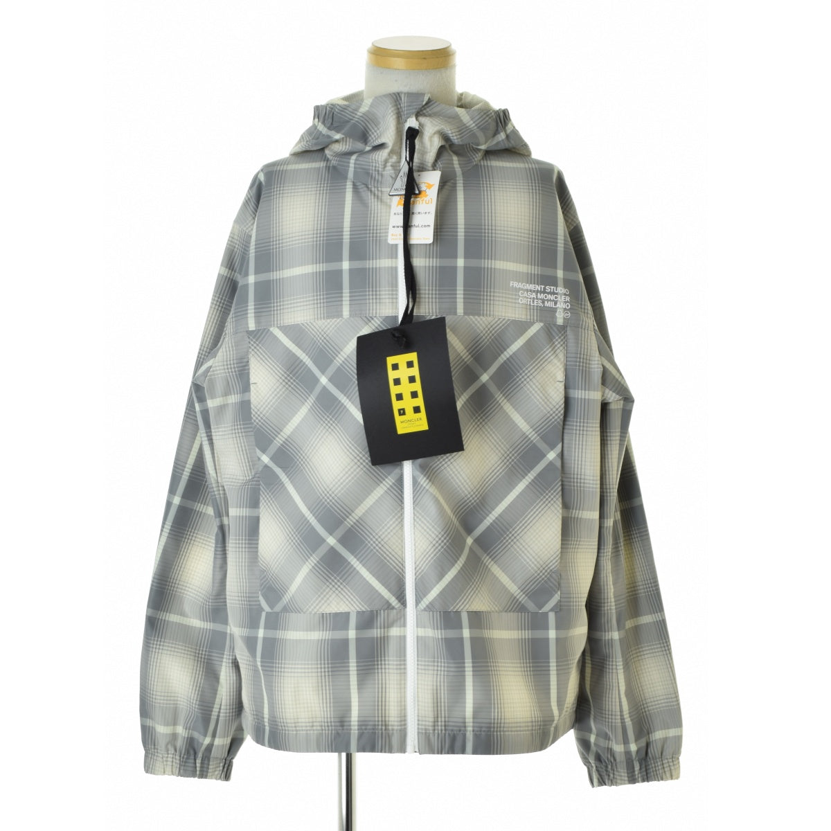 MONCLER L209U1A00002 N1125 F90 Jitsuyo ジツヨウ ウインドブレーカー フード付き