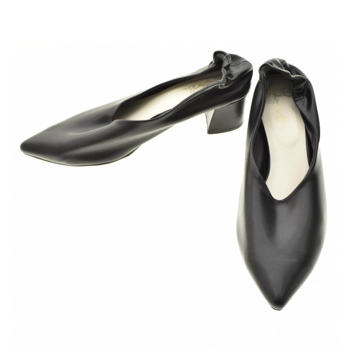 Launa lea 0540 ポインテッドトゥチャンキーヒール