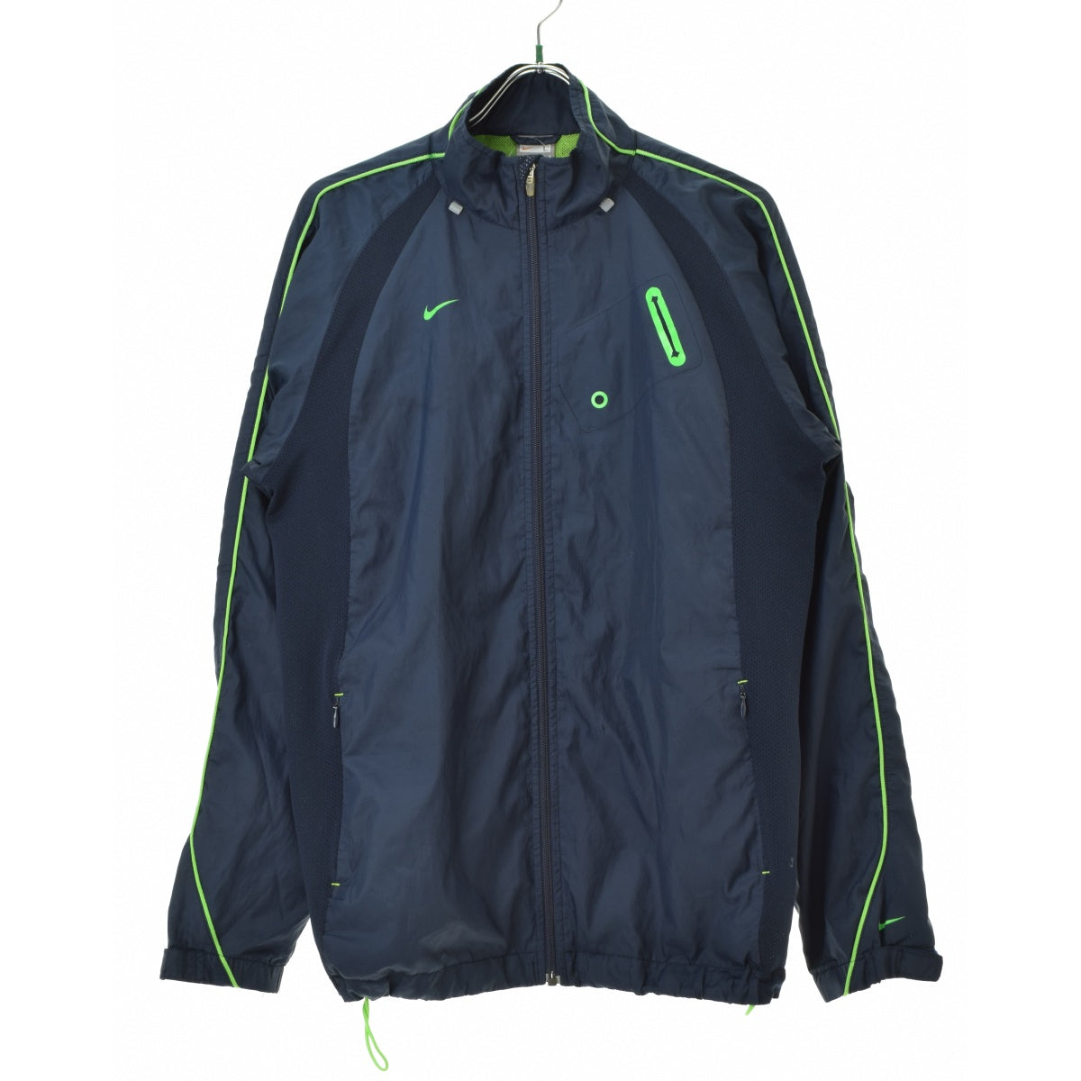 NIKE ウォームアップ