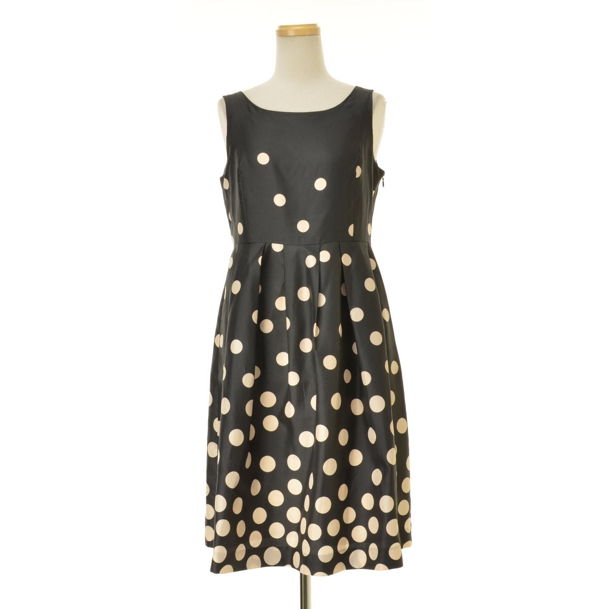 IENA une petites mer veille ドット